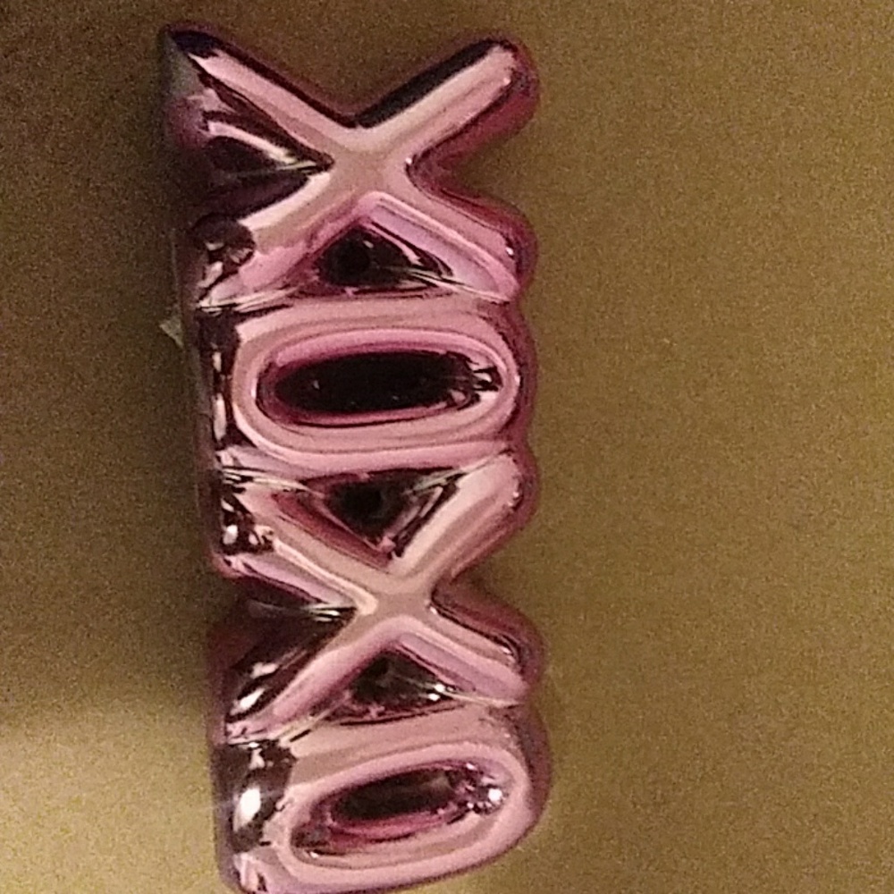 XOXO Standing Decor Piece